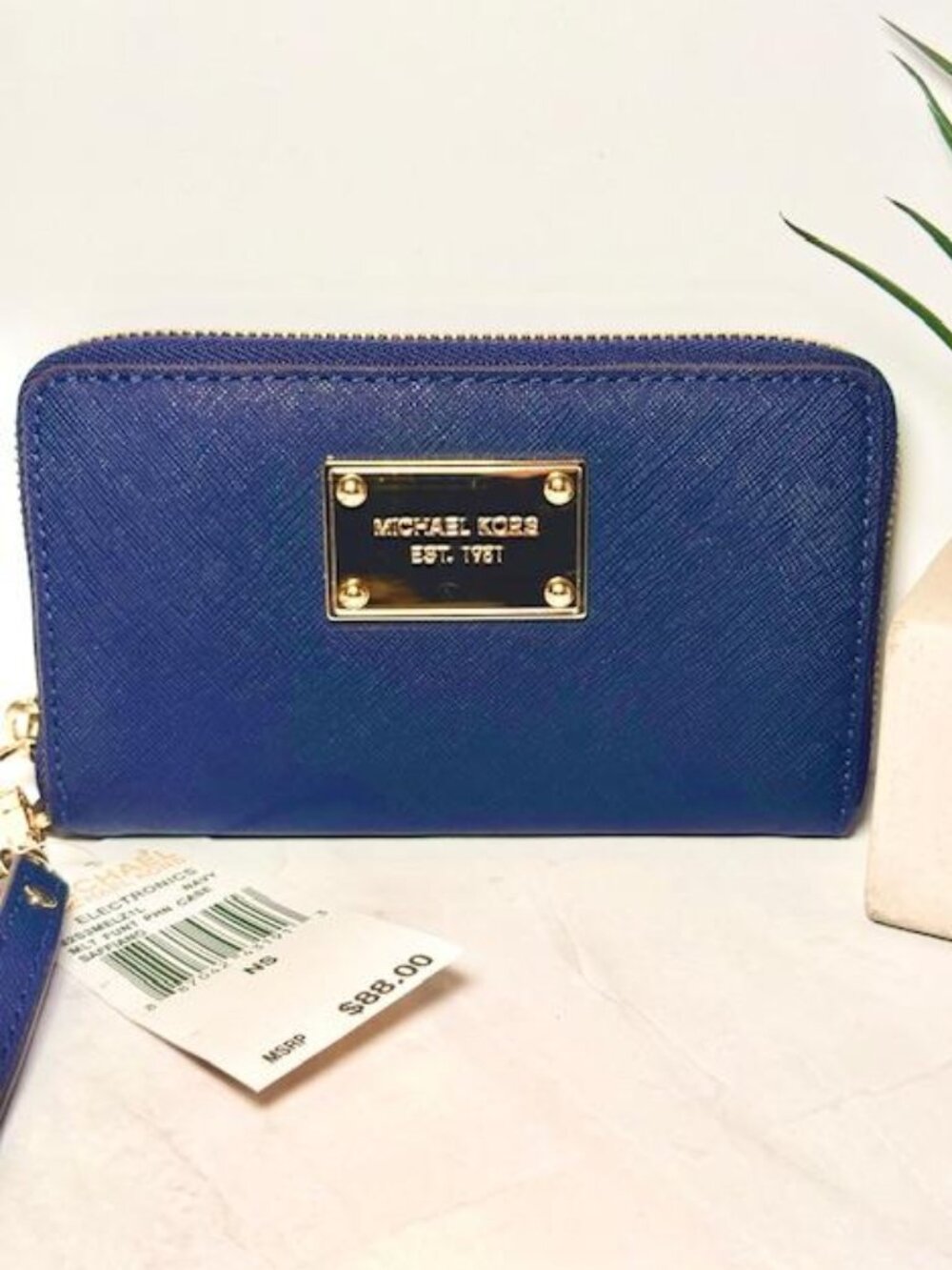✨ NWT Michael Kors Blue Wristlet Wallet Zip Around Leather Wrist Strap